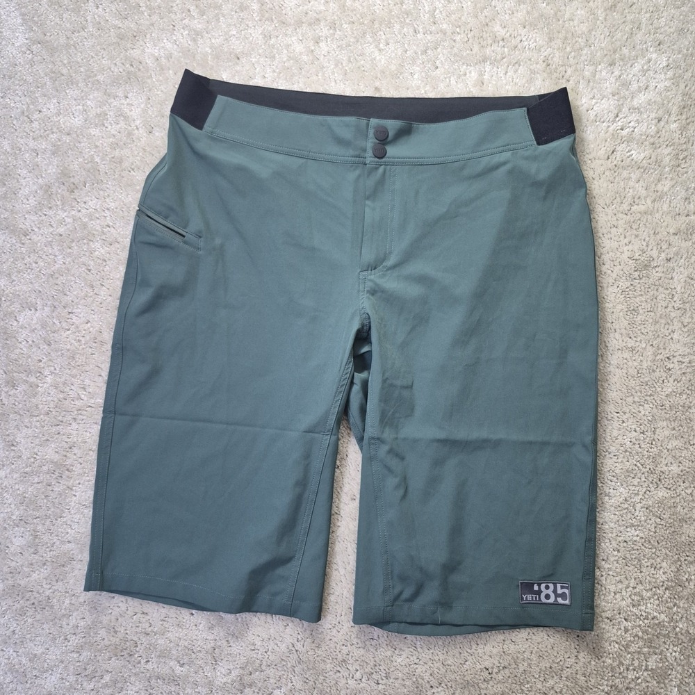 Yeti Rustler Mountain Bike Shorts Mens 2XL Green Performance Stretch Outdoor New
